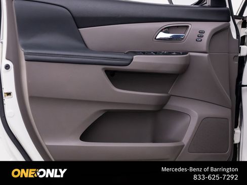 Used 2016 Honda Odyssey Touring Elite image 13