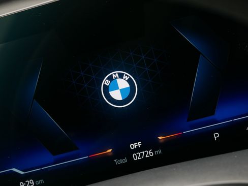 Used 2026 BMW X5 xDrive40i w/ M Sport Package AWD/4WD image 35