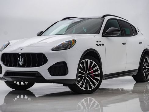 Certified 2025 Maserati Grecale Modena AWD/4WD image 1