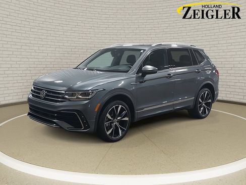 Used 2022 Volkswagen Tiguan SEL R-Line image 1