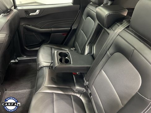 Used 2022 Ford Escape Titanium image 28