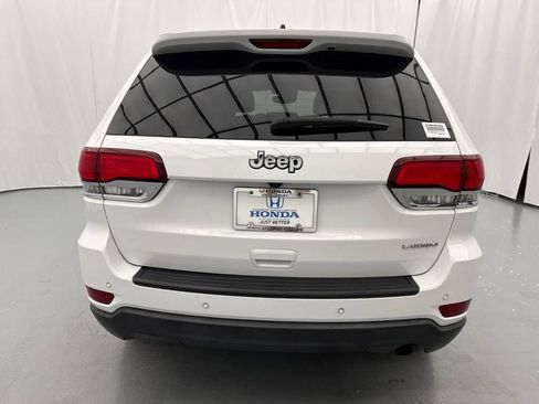 Used 2020 Jeep Grand Cherokee Laredo w/ 18" Wheel & 8.4" Radio Group RWD image 8