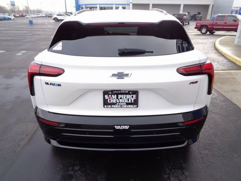 New 2025 Chevrolet Blazer EV RS image 4