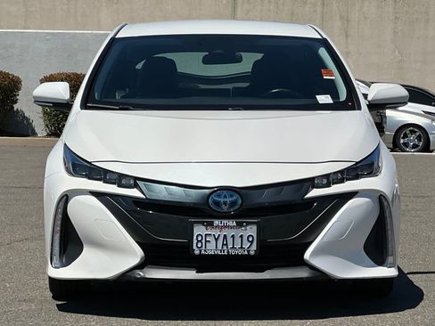 Used 2018 Toyota Prius Prime Premium FWD image 10