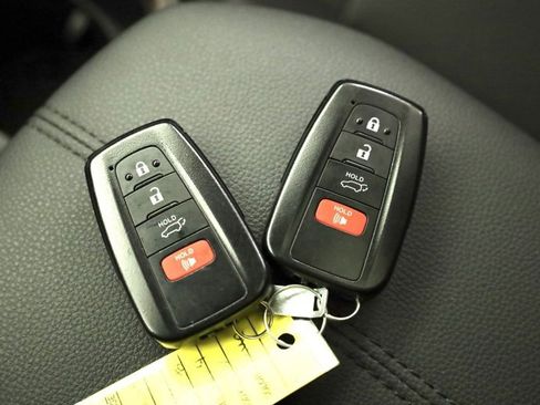 Certified 2022 Toyota RAV4 Limited image 42