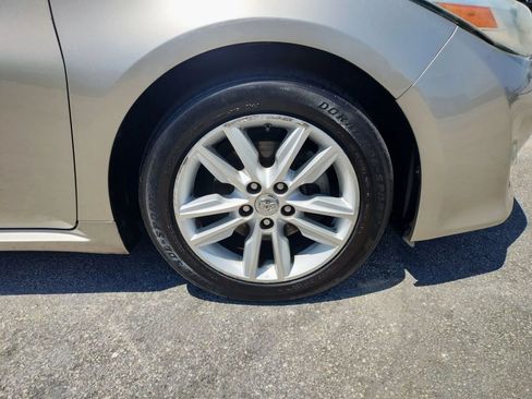 Used 2015 Toyota Avalon XLE FWD image 34