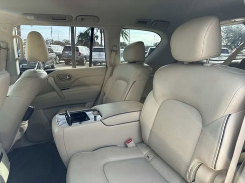 Used 2022 INFINITI QX80 Luxe w/ Cargo Package image 16