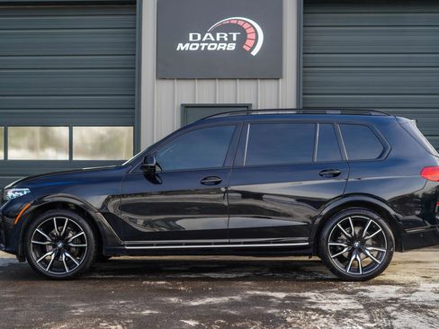 Used 2021 BMW X7 xDrive40i w/ M Sport Package image 4