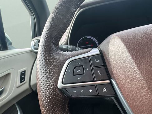 Used 2022 Toyota Sienna Platinum image 17