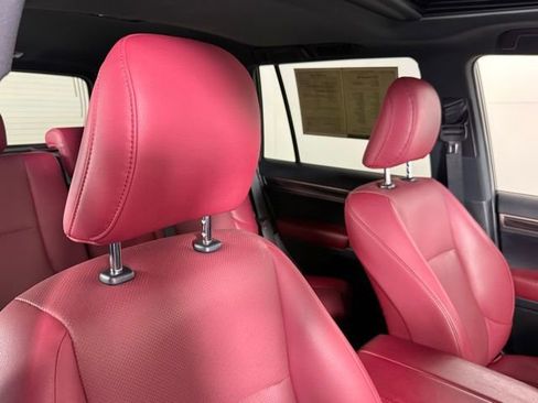 Used 2021 Lexus GX 460 Premium w/ Premium Package image 30