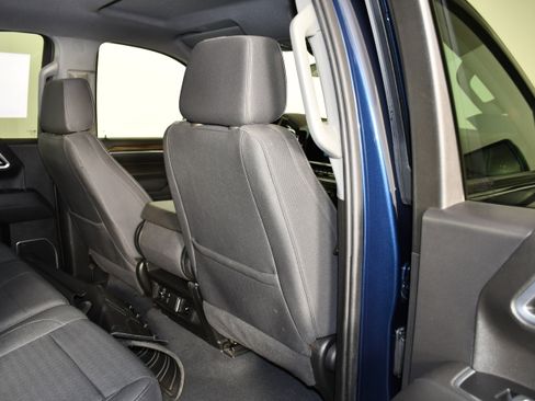 Used 2022 Chevrolet Silverado 1500 LT AWD/4WD image 45