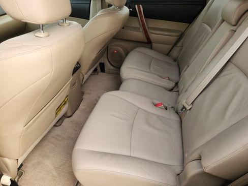 Used 2010 Toyota Highlander Limited image 31