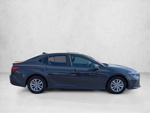Used 2025 Toyota Camry LE FWD image 4