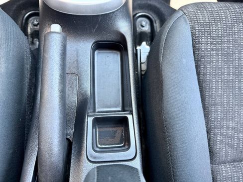 Used 2017 Honda Fit LX image 45