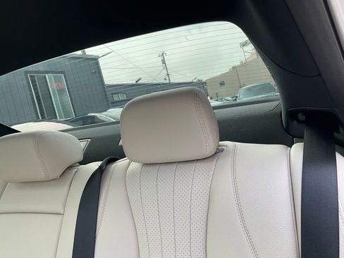 Used 2019 Mercedes-Benz E 300 w/ Premium 1 Package image 31