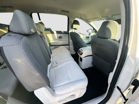 New 2026 Hyundai Ioniq 9 S image 21