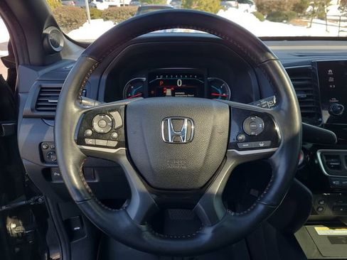 Used 2020 Honda Pilot Black Edition image 31