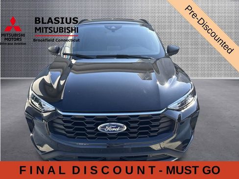 Used 2025 Ford Escape ST-Line FWD image 18