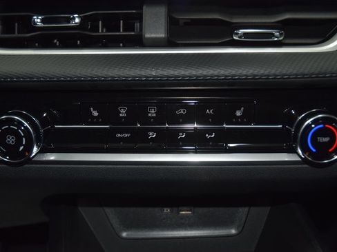 New 2027 Chevrolet Equinox LT AWD/4WD image 30