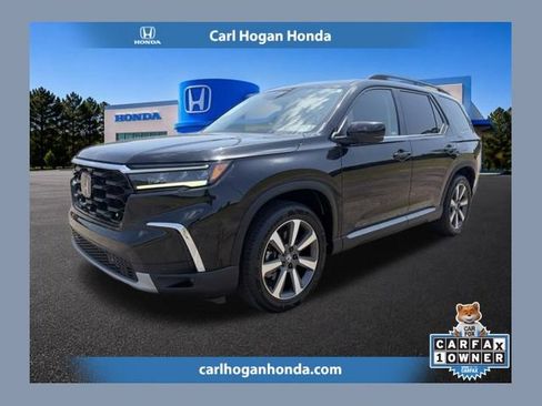 Used 2023 Honda Pilot Touring image 1