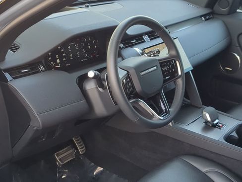 Certified 2025 Land Rover Discovery Sport Dynamic SE AWD/4WD image 10
