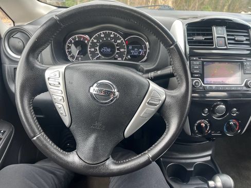 Used 2016 Nissan Versa Note SV image 11