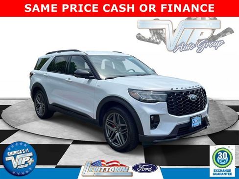 Used 2026 Ford Explorer ST-Line w/ ST-Line Street Pack AWD/4WD image 1