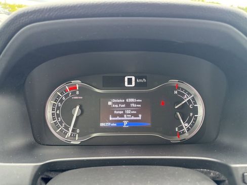 Used 2018 Honda Pilot LX image 15