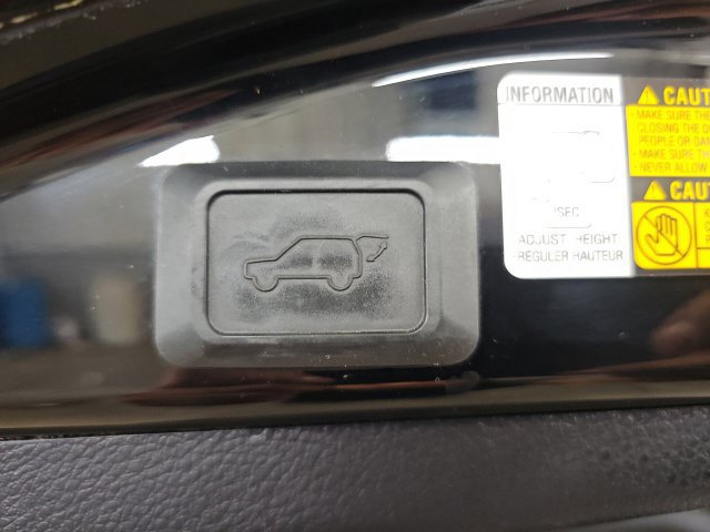 Used 2013 Toyota RAV4 Limited AWD/4WD image 30