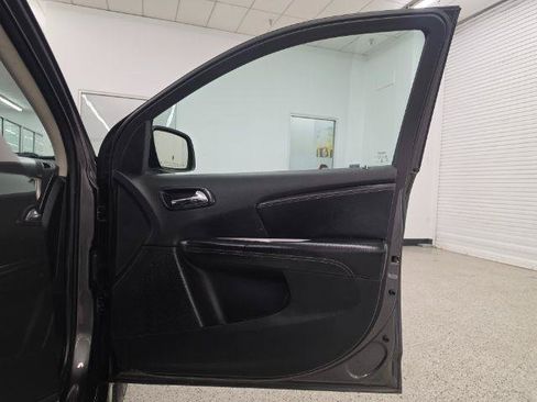 Used 2018 Dodge Journey Crossroad FWD image 26