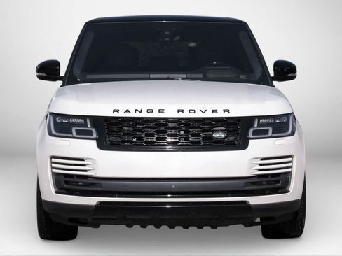 Used 2018 Land Rover Range Rover Supercharged image 3