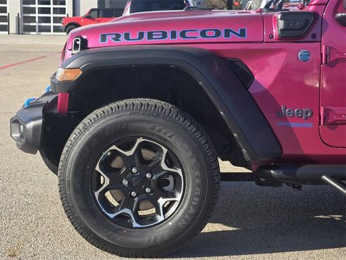 Used 2022 Jeep Wrangler Unlimited Rubicon 4xe image 6