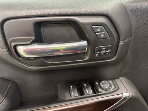 Used 2019 GMC Sierra 1500 SLT image 17