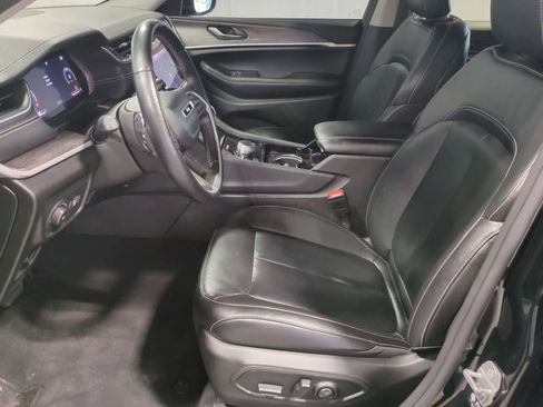 Used 2022 Jeep Grand Cherokee L Limited image 15