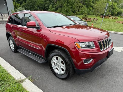 Used 2015 Jeep Grand Cherokee Laredo w/ Quick Order Package 23E AWD/4WD image 8