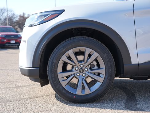 New 2026 Ford Explorer Active w/ Active Comfort Package image 13