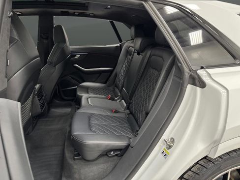 Used 2023 Audi SQ8 Prestige w/ Prestige Package image 31