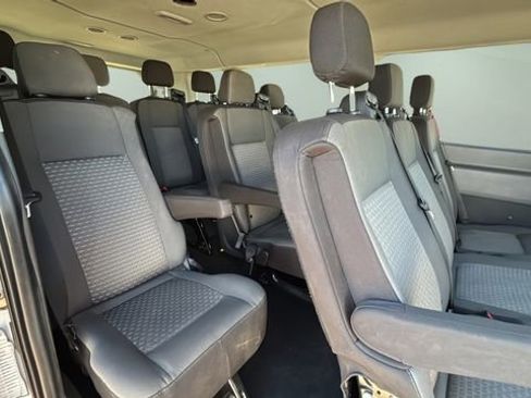 Used 2023 Ford Transit 350 XLT image 37