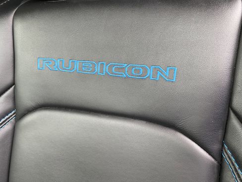 Used 2024 Jeep Wrangler Unlimited Rubicon 4xe image 38