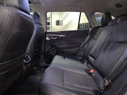 Used 2025 Subaru Outback Limited XT image 32