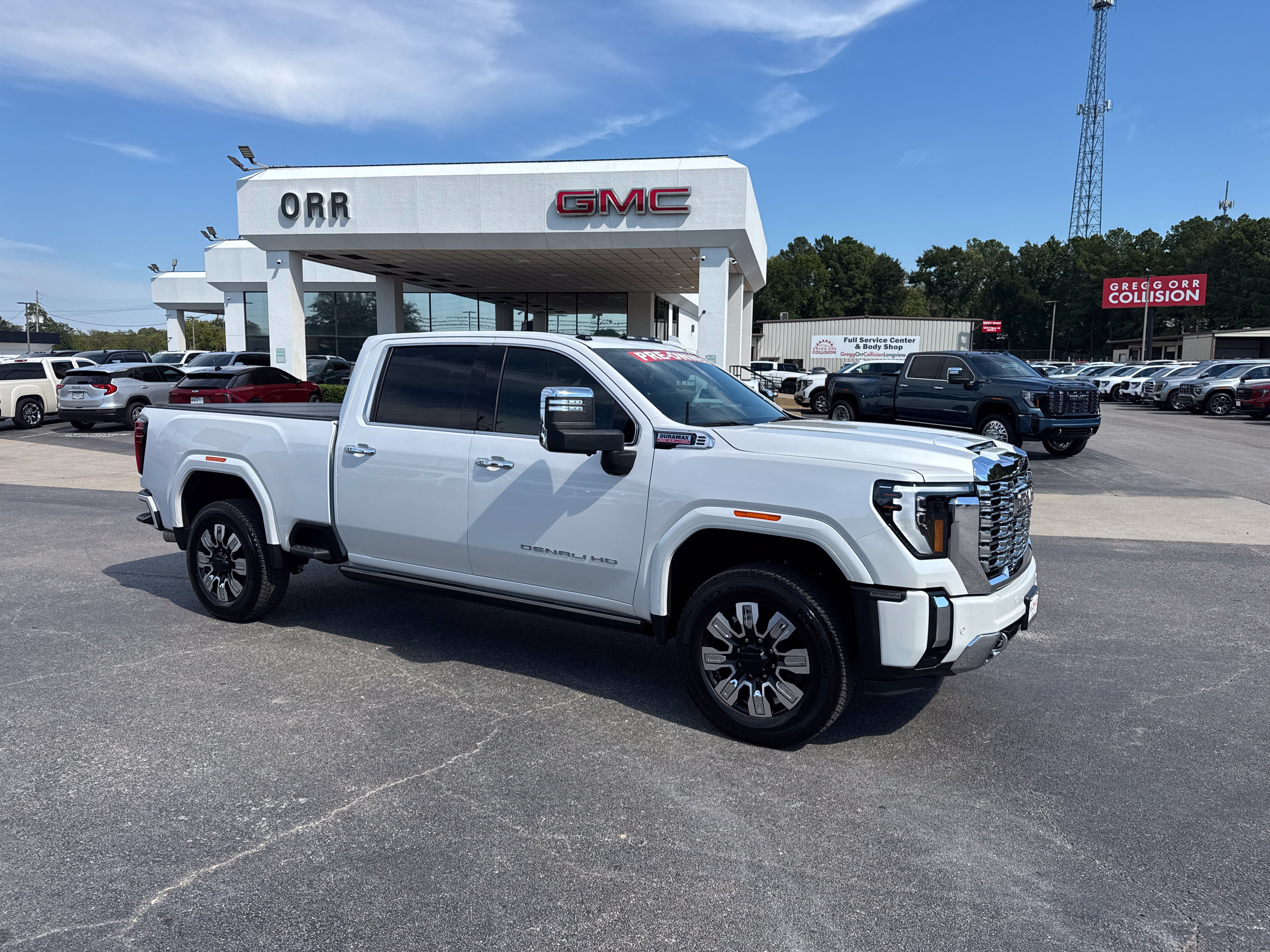 Used 2025 GMC Sierra 2500 Denali w/ Denali Reserve Package AWD/4WD image 7