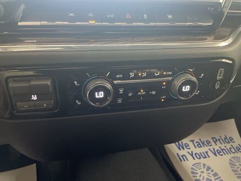 Used 2023 Chevrolet Silverado 1500 LT image 27