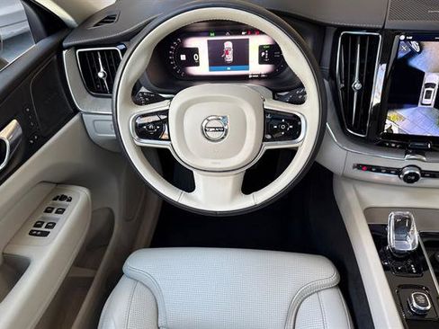 Certified 2023 Volvo XC60 T8 Ultimate image 14