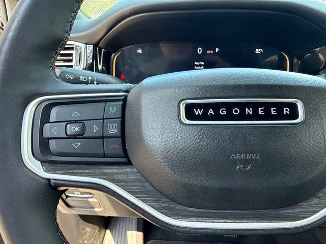 Used 2022 Jeep Wagoneer Series III w/ Premium Group I AWD/4WD image 36