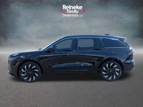 Used 2025 Lincoln Nautilus Black Label w/ Jet Appearance Package AWD/4WD image 9