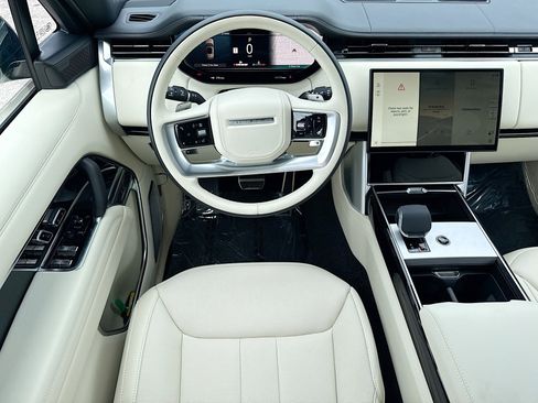New 2026 Land Rover Range Rover Long Wheelbase Autobiography AWD/4WD image 17