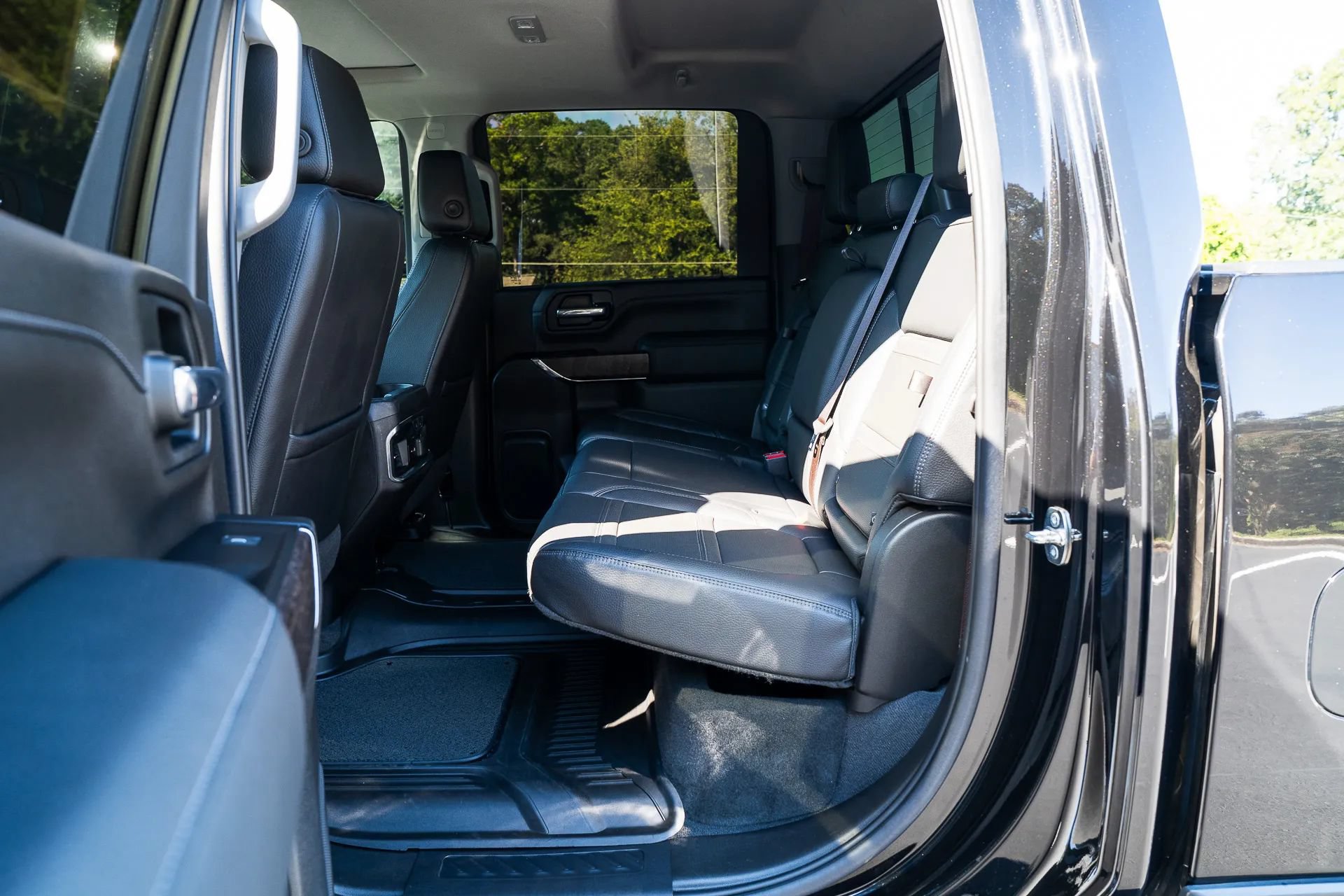Used 2023 GMC Sierra 2500 Denali w/ Denali Ultimate Package AWD/4WD image 24
