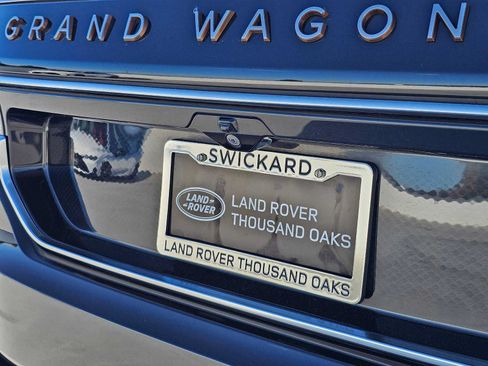Used 2022 Jeep Grand Wagoneer Series III w/ HD Trailer Tow Package AWD/4WD image 14