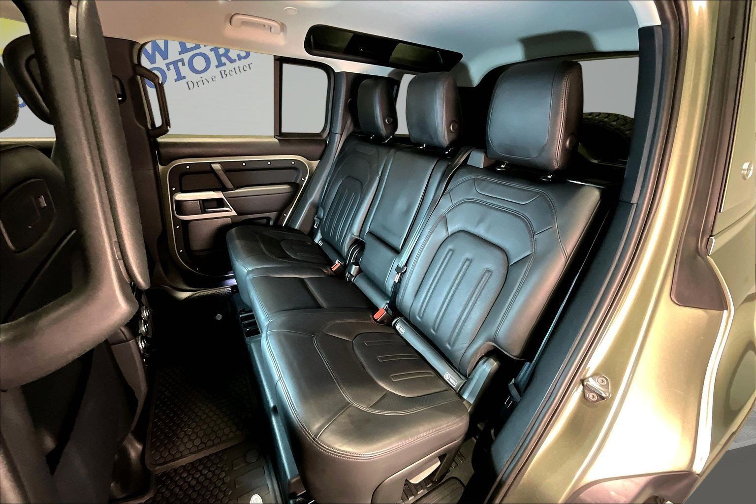 Used 2020 Land Rover Defender 110 HSE AWD/4WD image 22