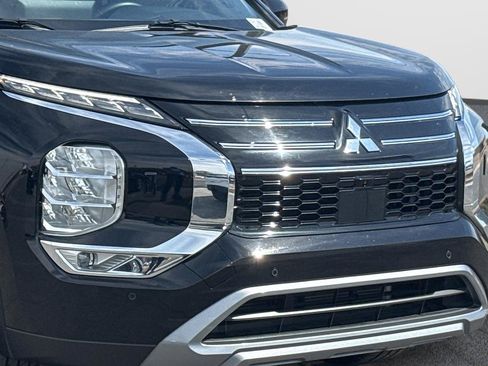 Used 2025 Mitsubishi Outlander SE AWD/4WD image 7